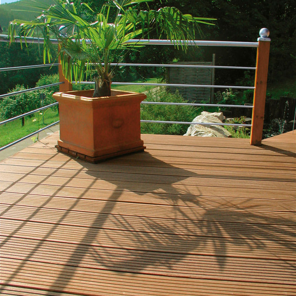 Bangkirai Braun & Würfele Bangkirai Braun & Würfele