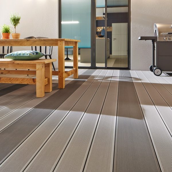 Brügmann Ambientebild WPC Hohlkammerprofil Grau Anthrazit