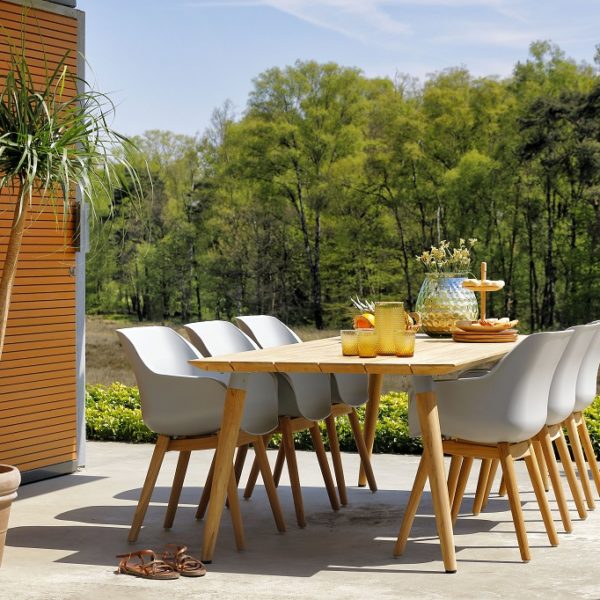 Sungörl Sessel mit Kunststoffschale und Teakgestell Ambiente