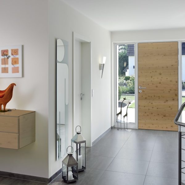 Kneer Innenansicht Haustür Laerche hell Ambiente